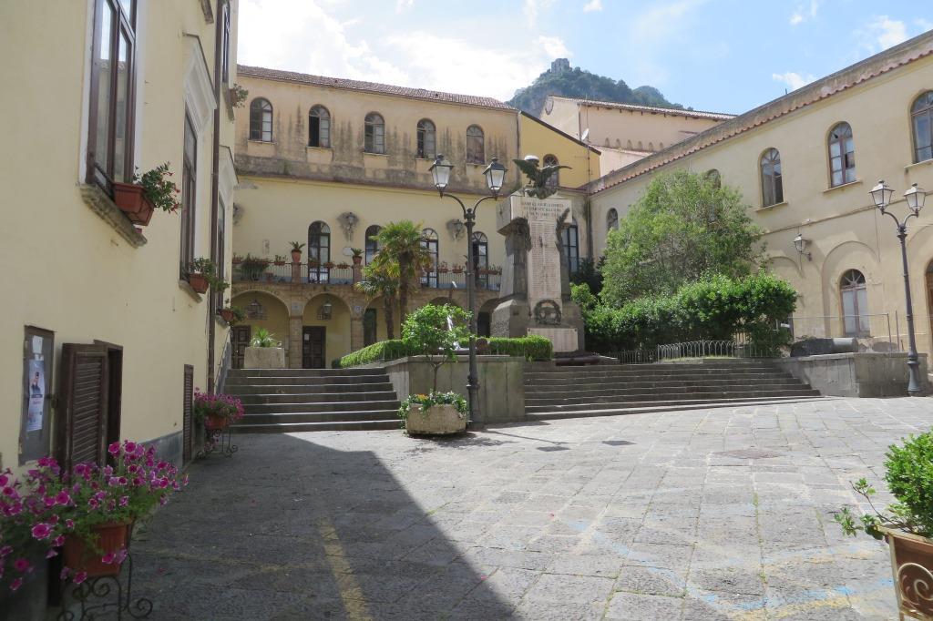 007 - Kapitel 1 - Amalfi - Piazza Municipio