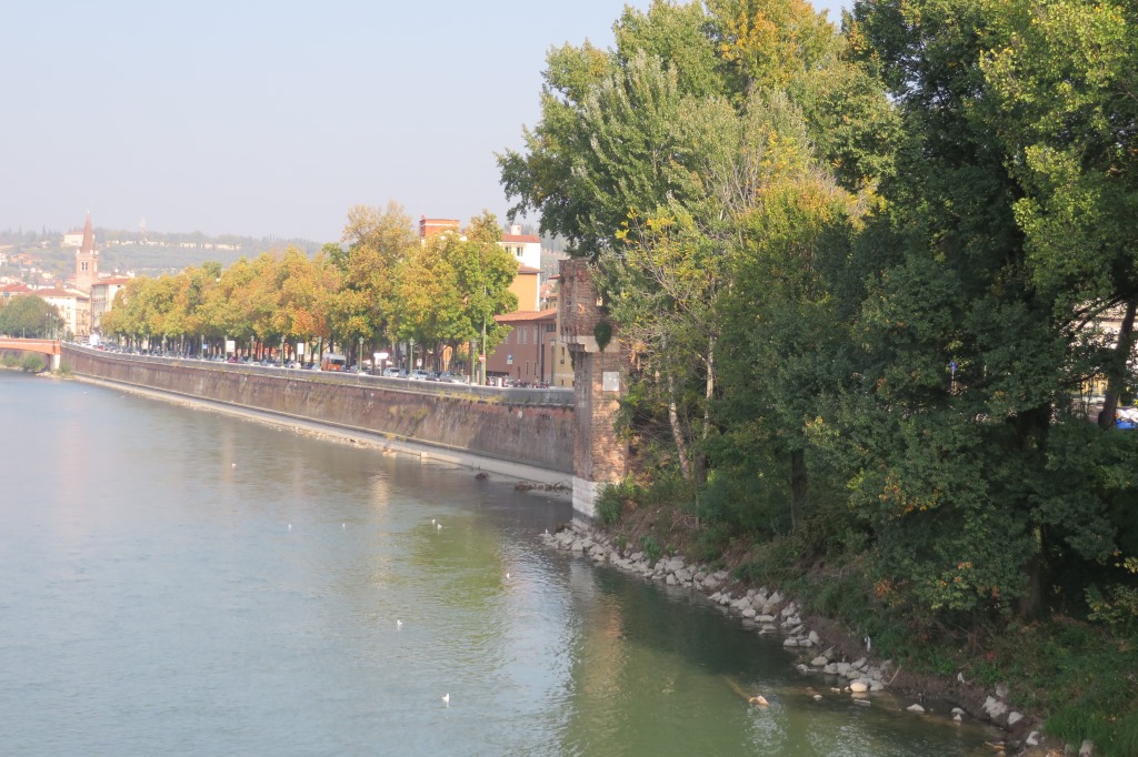 007 - Kapitel 1 - Verona - Lungadige Porta Vittoria